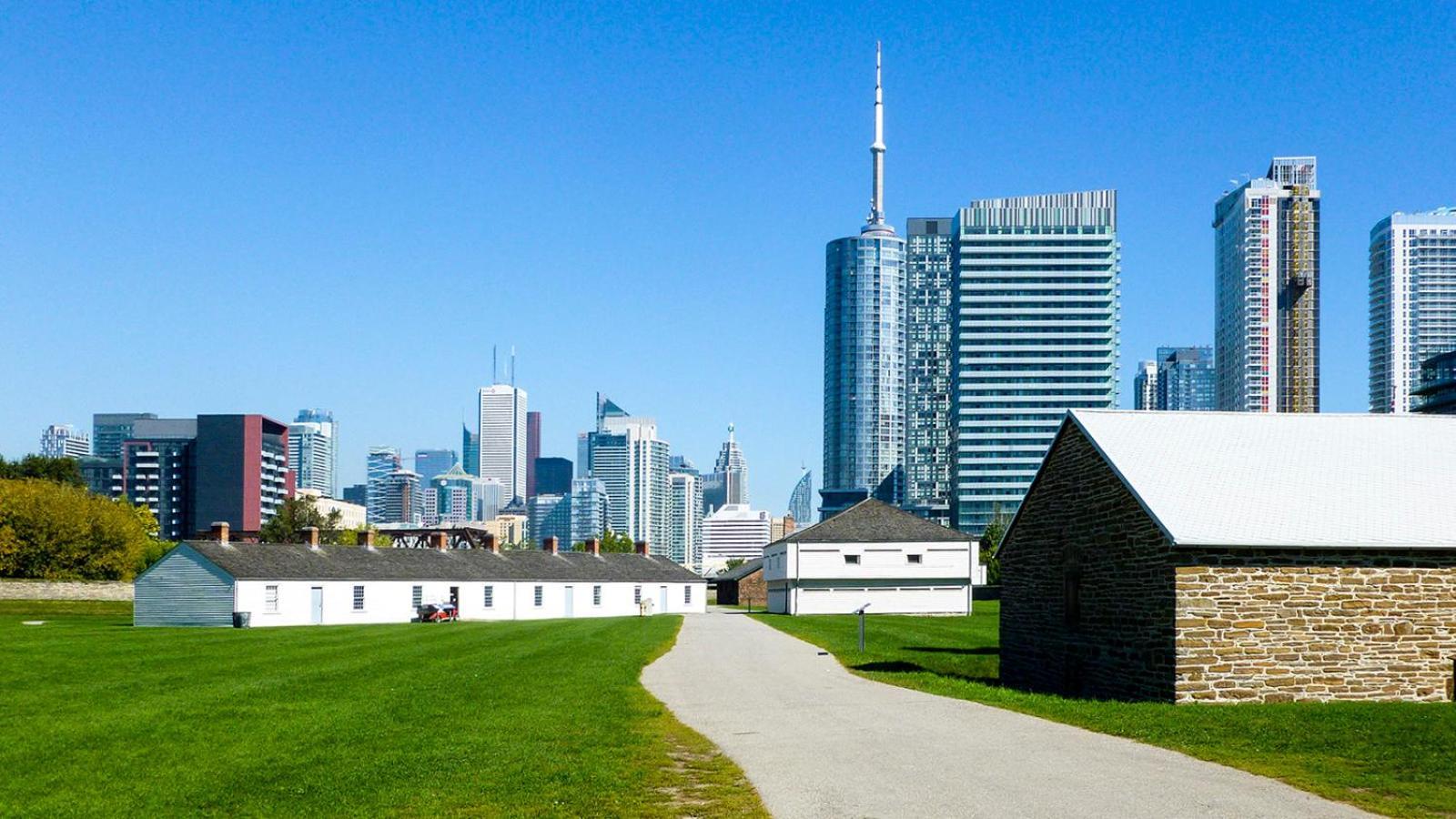 Stunning Condo Suite By Waterfront Toronto Exterior photo